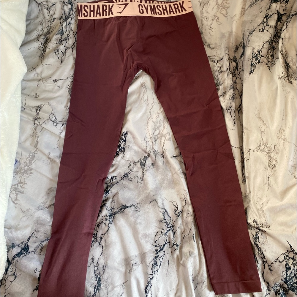 NWOT gymshark leggings!!